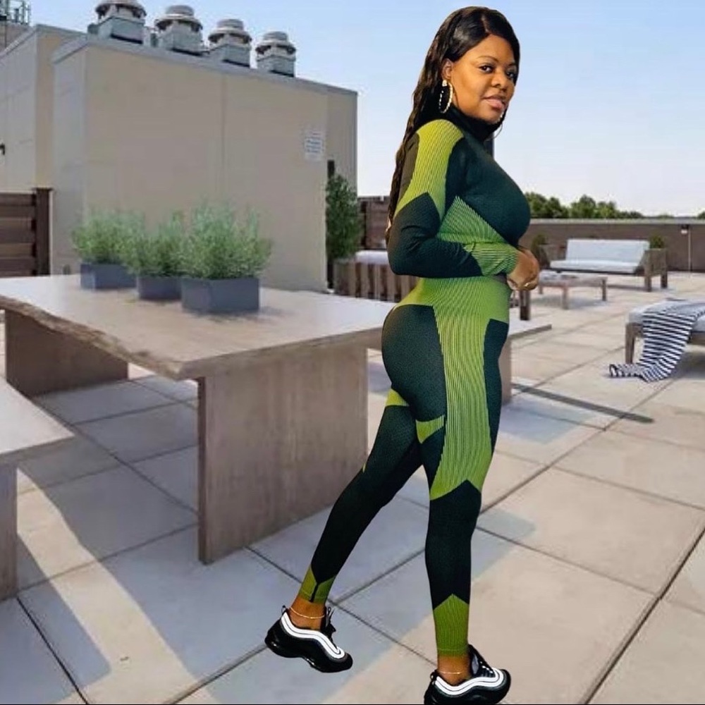 Active Wear Set - Picture 3 of 3